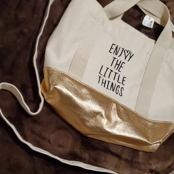 Bag - Picture 2 of 6